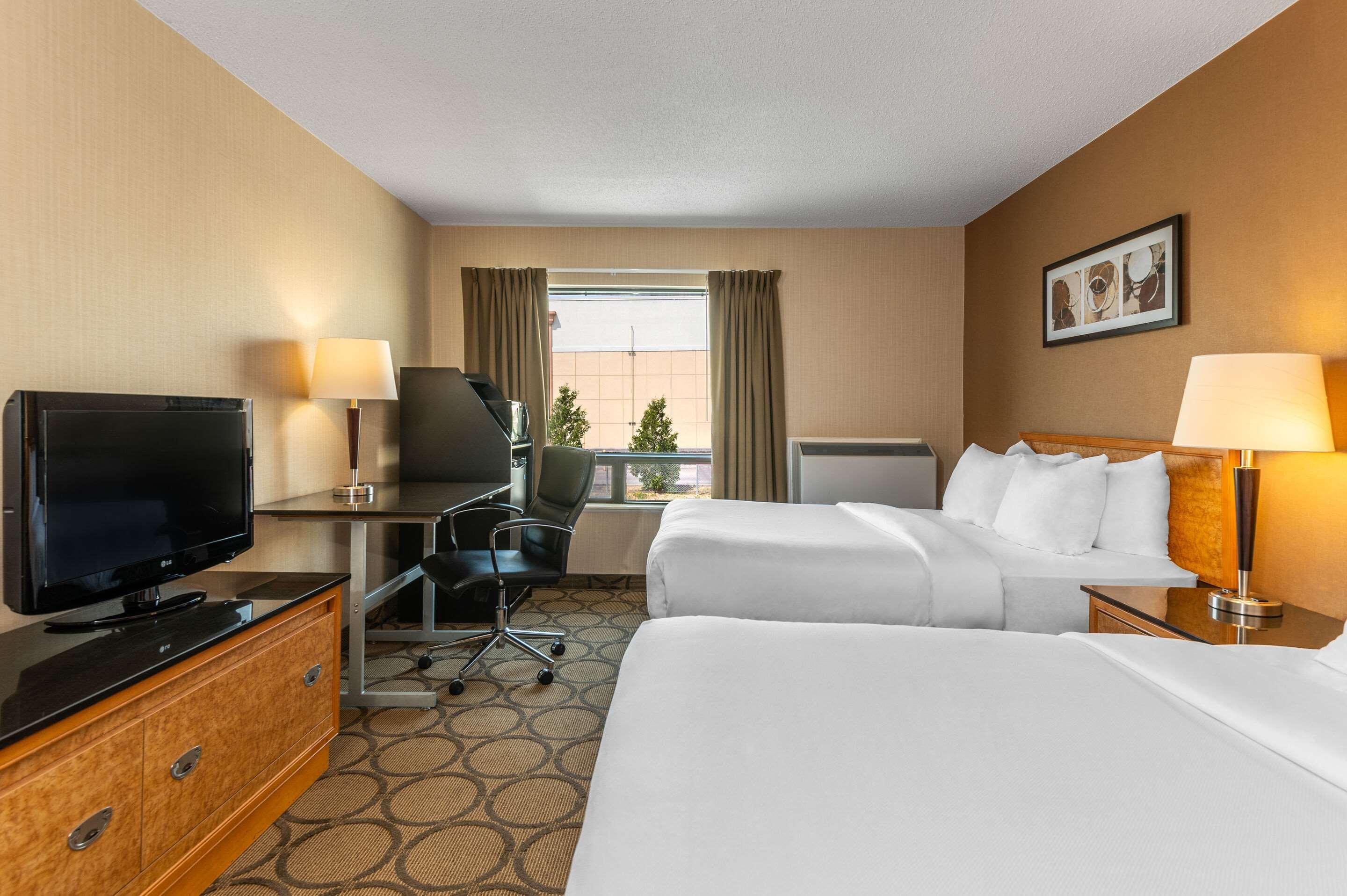 Comfort Inn Pembroke Bagian luar foto