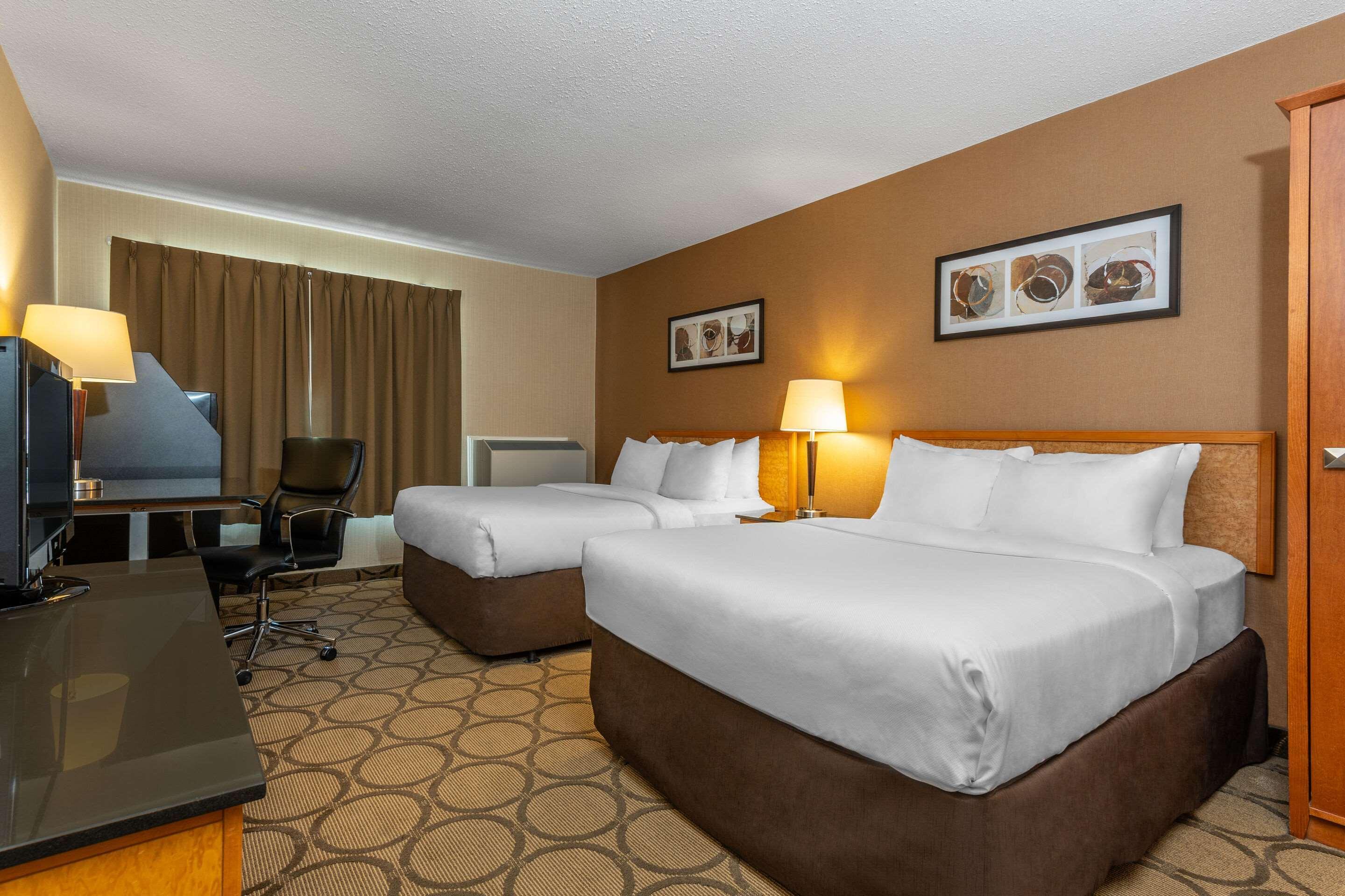 Comfort Inn Pembroke Bagian luar foto