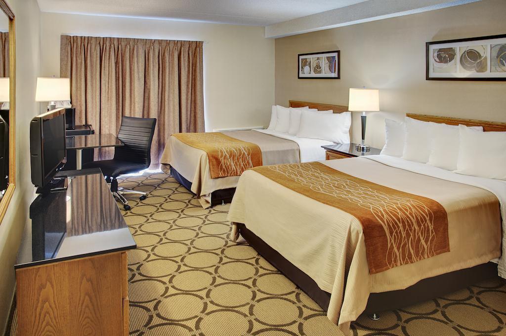 Comfort Inn Pembroke Bagian luar foto